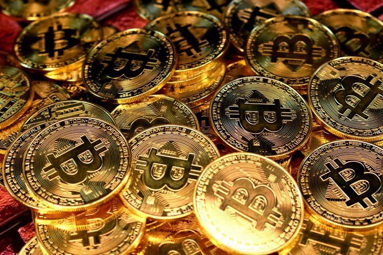 别担心：比特币巨鲸抛售并不预示着加密货币崩盘——分析师