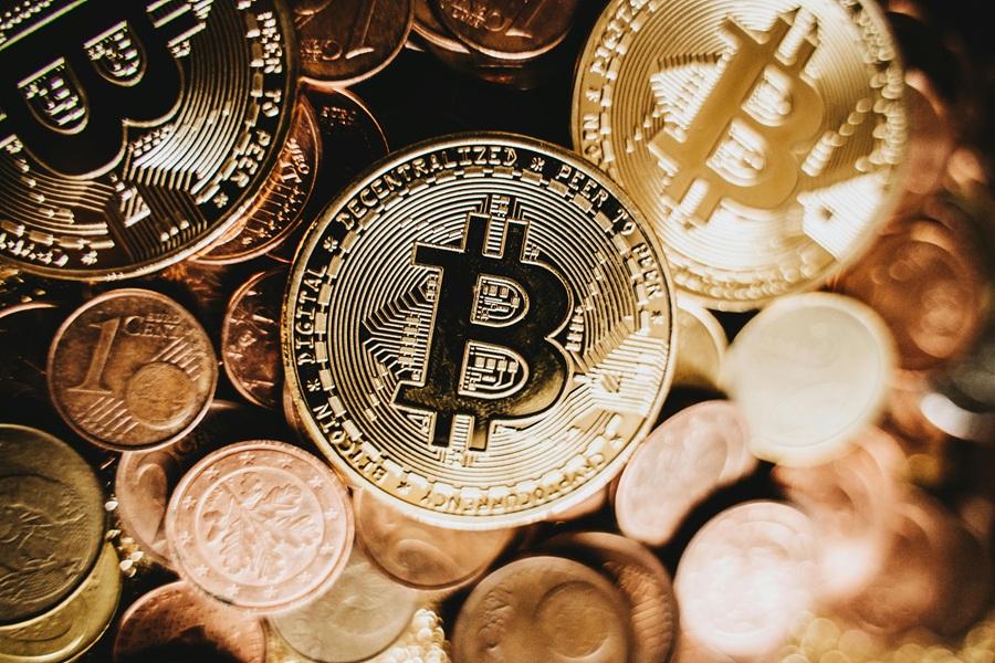 比特币价格走弱，但其资金费率仍为正值——未来走势如何